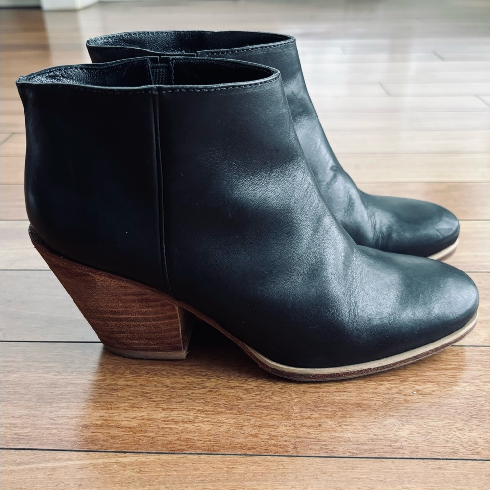 😍 Rachel Comey Black Leather Ankle Booties Women’s Size  5